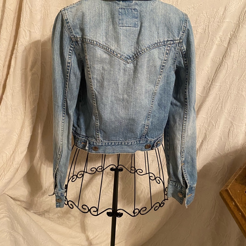 Women’s jean jacket - Picture 5 of 6